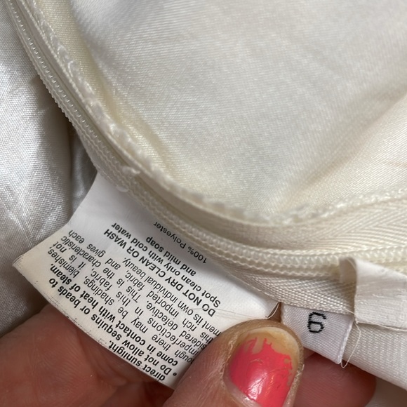 Satin beaded with lace insert gown/ wedding dress - Picture 11 of 13